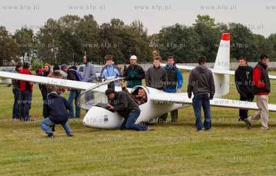 Pruszcz Gdanski, zawody na celnosc ladowania o puchar...
