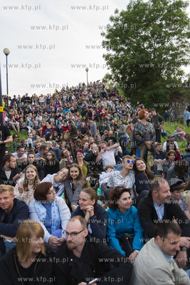 Gdańsk. Festiwal teatrów Ulicznych FETA. Mr Pejo's...