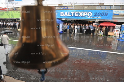 Gdansk. Hala Olivia. XV Międzynarodowe Targi Morskie...