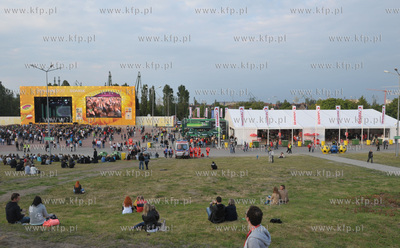 Otwarcie Gdanskiej Strefy Kibica na Placu Zebran Ludowych....