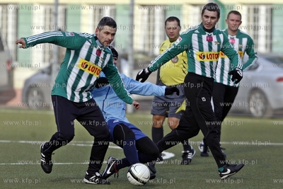 Gdansk. Boisko przy ul. Traugutta.  Noworoczny mecz...