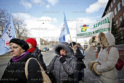 Gdansk. Protest zwiazkow zawodowych Szpitala Specjalistycznego...