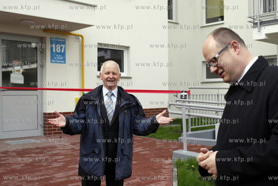 Uroczystosc oficjalnego przekazania nowych budynkow...