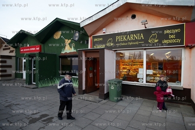 Pawilony handlowe przy ul. Mikolaja Reja w Gdansku.
27.11.2013
fot....