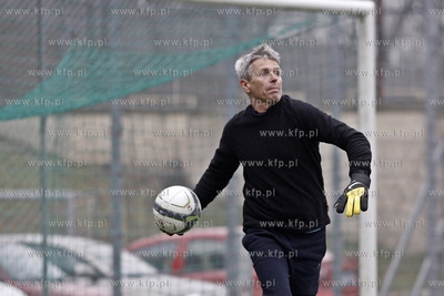 Gdansk. Boisko przy ul. Traugutta.  Noworoczny mecz...