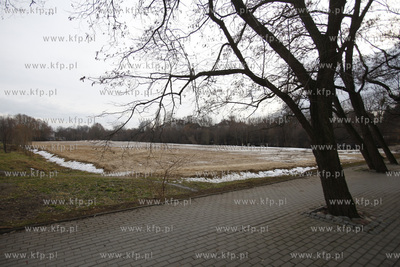 Rewitalizowany teren przy ul. Polnej w Sopocie.
12.02.2014
fot....