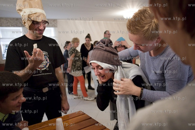 Gdańsk. Festiwal Świat Mało Znany. Warsztaty taneczne.
24.06.2015
fot....