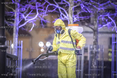 Dezynfekcja  miejsc publicznych ( ławki i przystanki...