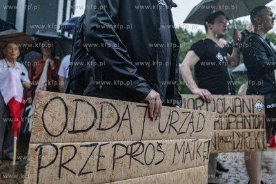 Protest pod Muzeum II Wojny Światowej przeciwko usunięciu...