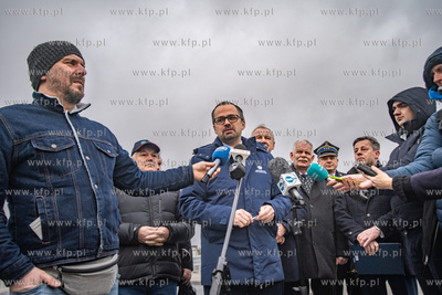 Oficjalne otwarcie wiaduktu w Niestępowie, który...