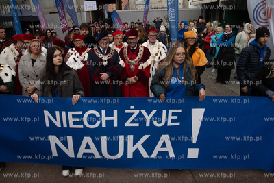 Studenci, nauczyciele akademiccy, władze pomorskich...