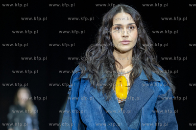 Pokaz mody i bursztynu AMBER Vibes podczas międzynarodowych...