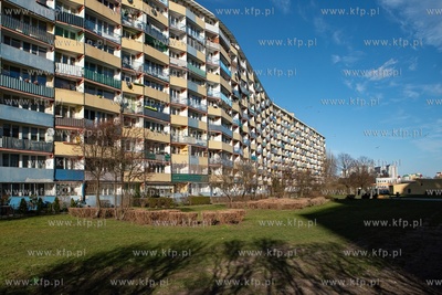 Gdańsk Przymorze. Falowiec przy ul. Kołobrzeskiej....
