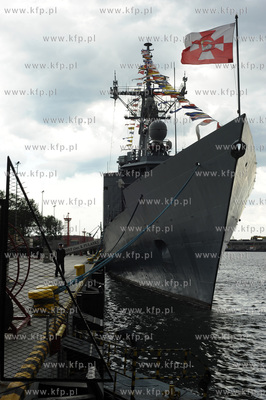 Port wojenny Oksywie w Gdyni. Fregata rakietowe typu...