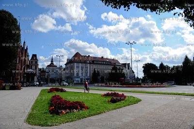 Slupsk. Park przy ulicy Wojska Polskiego.
06.09.2011
fot....