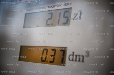 Gdansk. Protest kierowcow przeciwko rosnacym cenom...