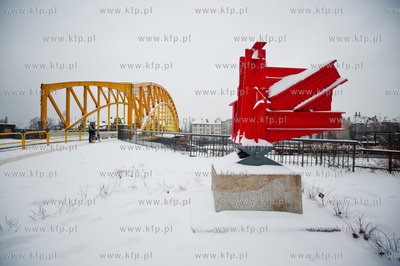 Gdansk. Zamkniety dla ruchu kolowego Zolty Wiadukt,...