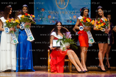 Gminny Dom Kultury w Pierwoszynie. Gala Finalowa Miss...