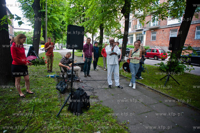 Gdansk. Placyk przy ul. Stajennej. Otwarcie wystawy...