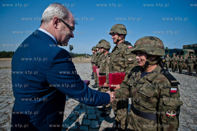 Poligon wojskowy w Ustce. Odbior sprzetu oraz podpisanie...