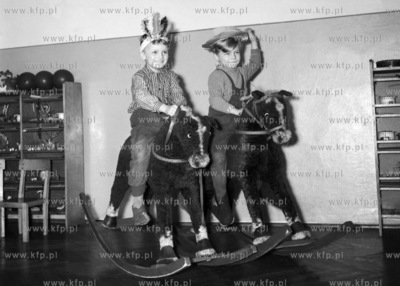 Zabawa przedszkolaków. (lata60).
1960
0005343z_puck_pruszcz
Fot....