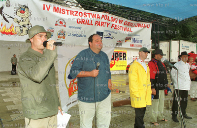 IV Mistrzostwa Poski w Grillowaniu w Gdyni. Na zdjeciu...