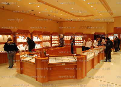 Hipermarket Port Rumia - Centrum Handlowe AUCHAN przy...