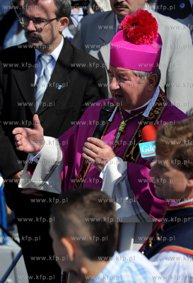 Morska Pielgrzymka Rybakow na lodziach na odpust sw....