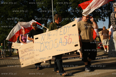 Chwaszczyno. Protest mieszancow Chwaszczyna i okolicznych...