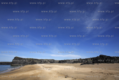 Islandia krajobraz wyspy zatoka w Skarbsvik czerwic...