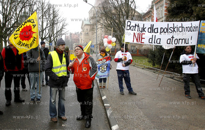 Przed szczecinskim Urzedem Wojewodzkim odbyla się...