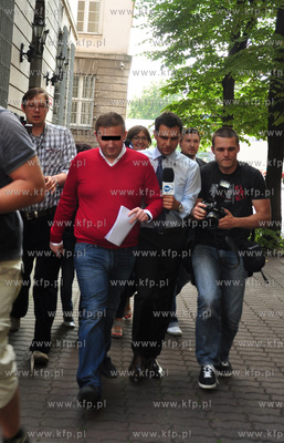 Prokuratura Okregowej w Gdansku przesluchiwala prezesa...