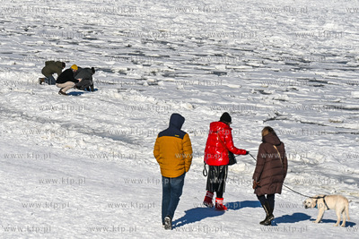 Sopot. Zimowa niedziela w Sopocie. 15.02.2026 fot....