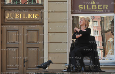 Gdansk. Dlugi Targ. Happening pt Aktorzy Przyjechali...