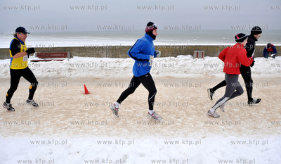 Urodzinowy bieg Gdyni na Bulwarze Nadmorskim
06.02.2010
fot....
