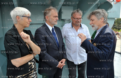 Gdynia. Odsłonięcie makiety dla niewidomych Okrętu...