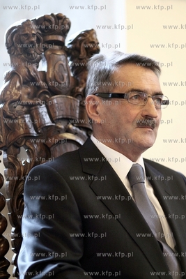 Ratusz Glowny Starego Miasta. Nagrody Naukowe Miasta...