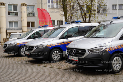 Urząd Miejski w Gdańsku. Przekazanie 3 nowych radiowozów...