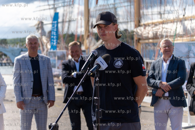 Żaglowiec STS "Pogoria" powrócił do Gdyni po zakończeniu...