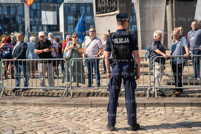 Gdańsk. Plac Solidarności. Symboliczne otwarcie bramy...