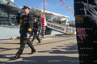 Gdynia. Skwer Kościuszki. 127 podchorążych I roku...