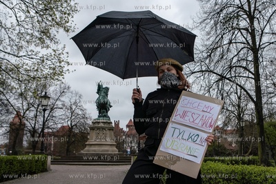 STOP Barbarzyńcom!  Mobilny protest w Gdańsku przeciwko...