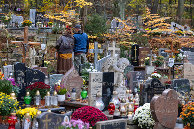 Dzień Wszystkich Świętych na Cmentarzu Srebrzysko....