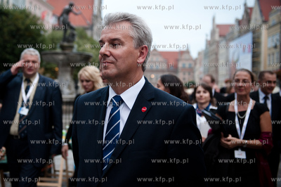 Gdansk. Zielona Brama. Uczestnicy nieformalnego spotkania...