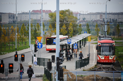 Gdansk. Przystanek tramwajowy przy petli na Chelmie....