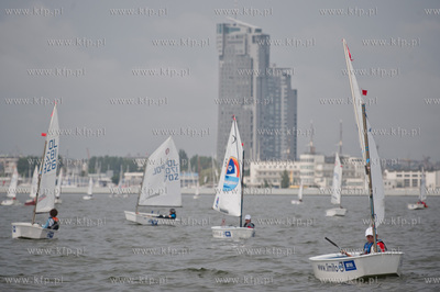 Zatoka Gdanska. Regaty Puchar Trenerow dla klasy Optimist...
