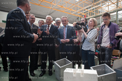 Gdynia. Uroczyste otwarcie nowych obiektow
Pomorskiego...