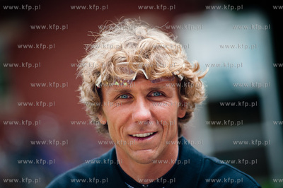 Politechnika Gdanska. Start wyprawy rowerowej do okola...