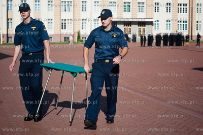 Gdynia. Oksywie. Akademia Marynarki Wojennej. Uroczystosc...