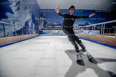 Gdansk. Oliwa. Centrum sportow zimowych Skimondo. Pierwszy...